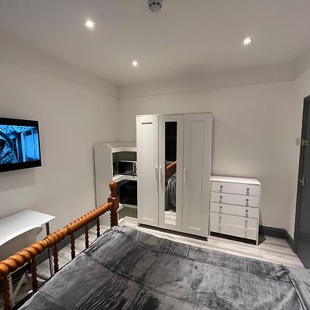 Urbanness Stays - Rooms With Stylish Comfort In The Heart Of Кройдон Экстерьер фото