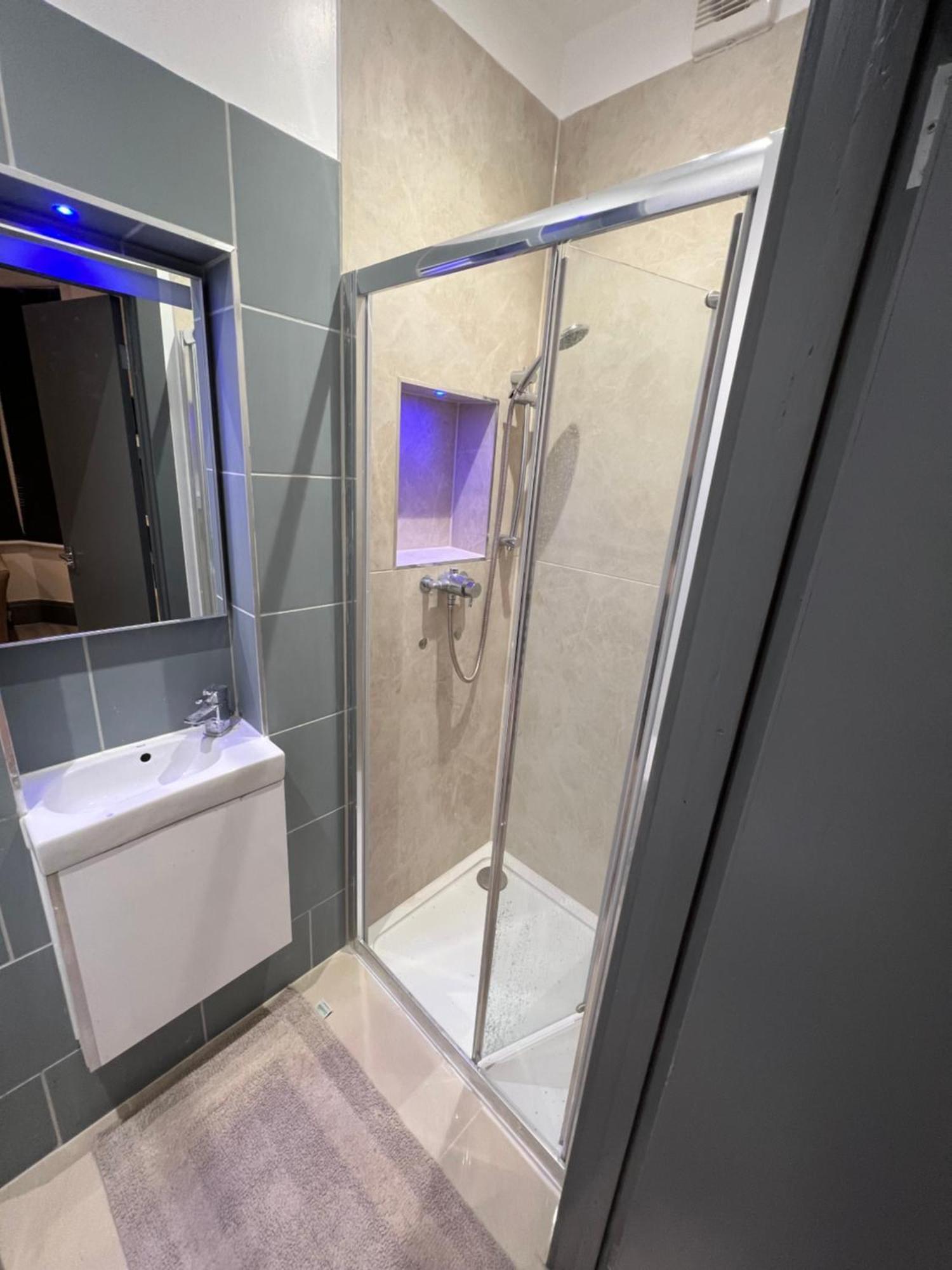 Urbanness Stays - Rooms With Stylish Comfort In The Heart Of Кройдон Экстерьер фото